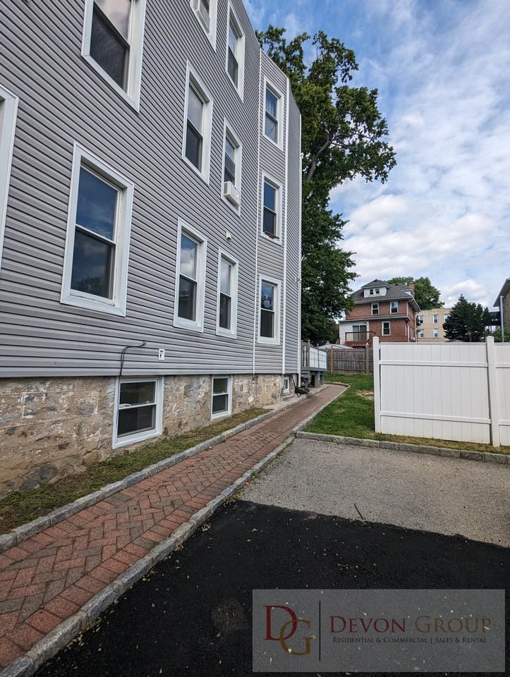 20 Sherman Avenue #1 - Photo 4 of 12