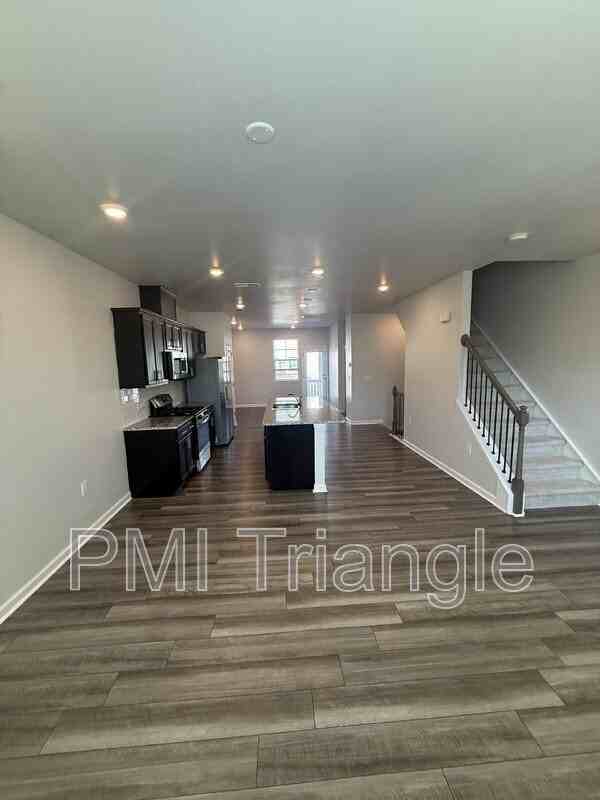 716 Cormiche Ln - Photo 6 of 18