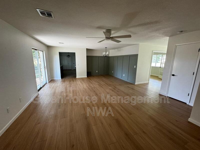 2202 Se 16th St - Photo 7 of 17