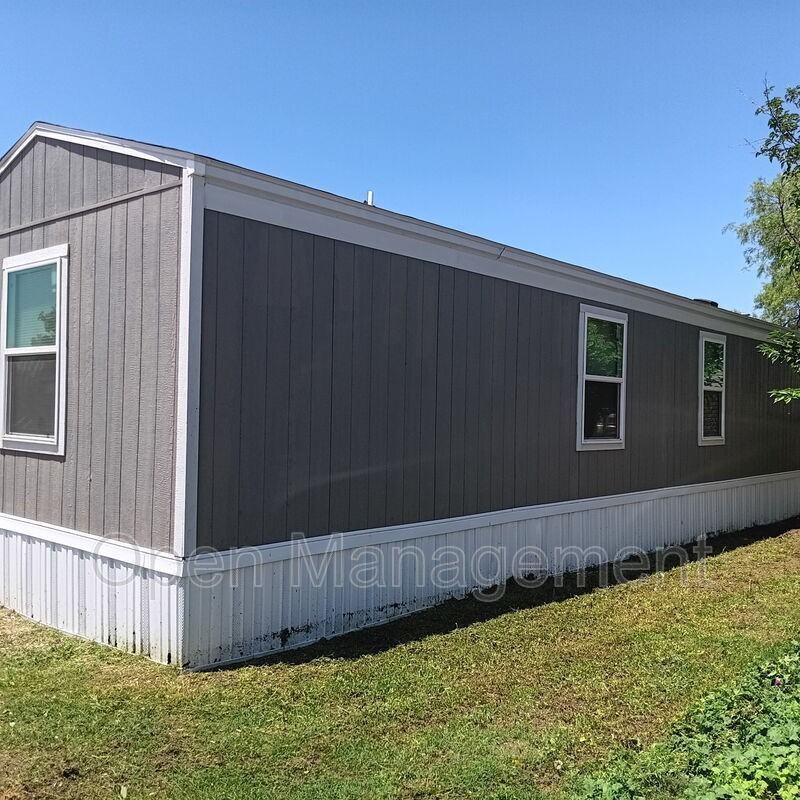 2501 Martin Luther King Blvd - Photo 5 of 12