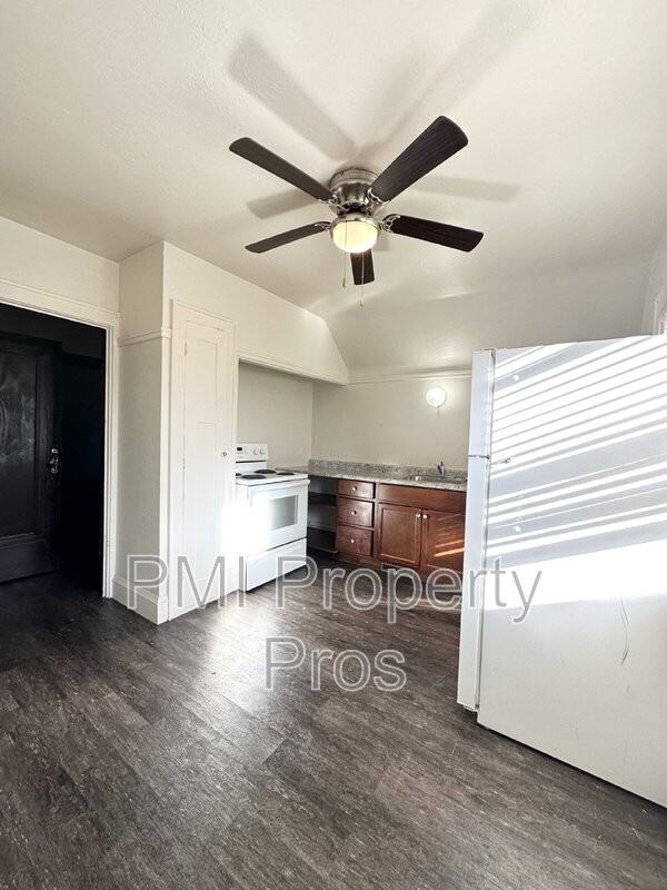 3040A N 59th St - Photo 6 of 6