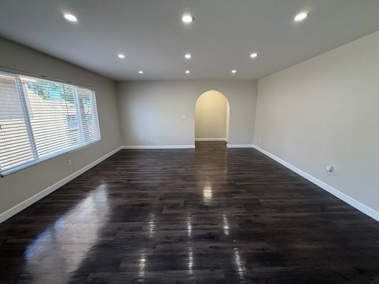 7720 Crescent Ave - Photo 3 of 9
