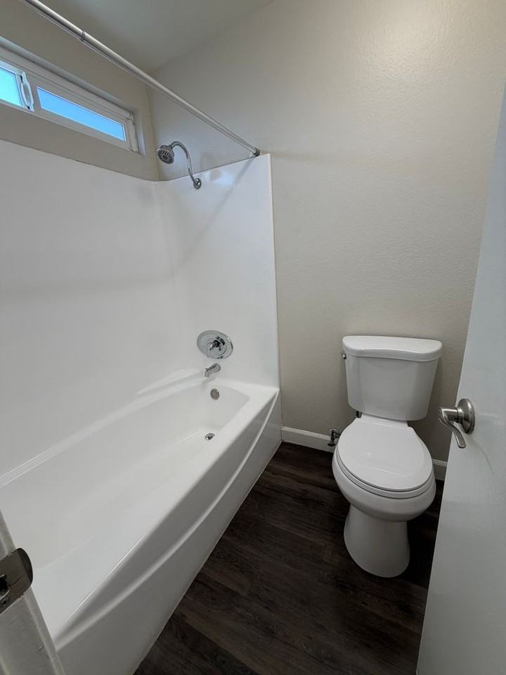 7720 Crescent Ave - Photo 7 of 9