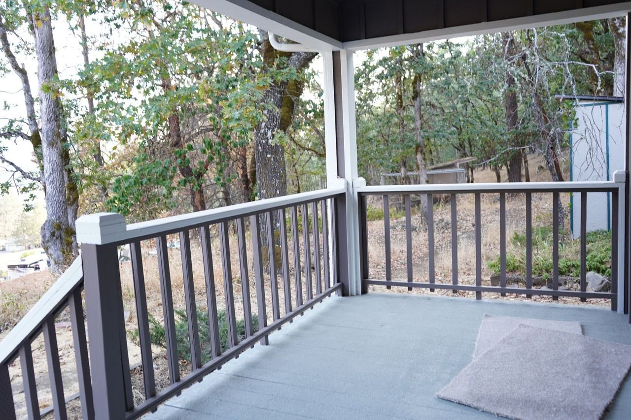 376 Rancho Vista Dr - Photo 3 of 14