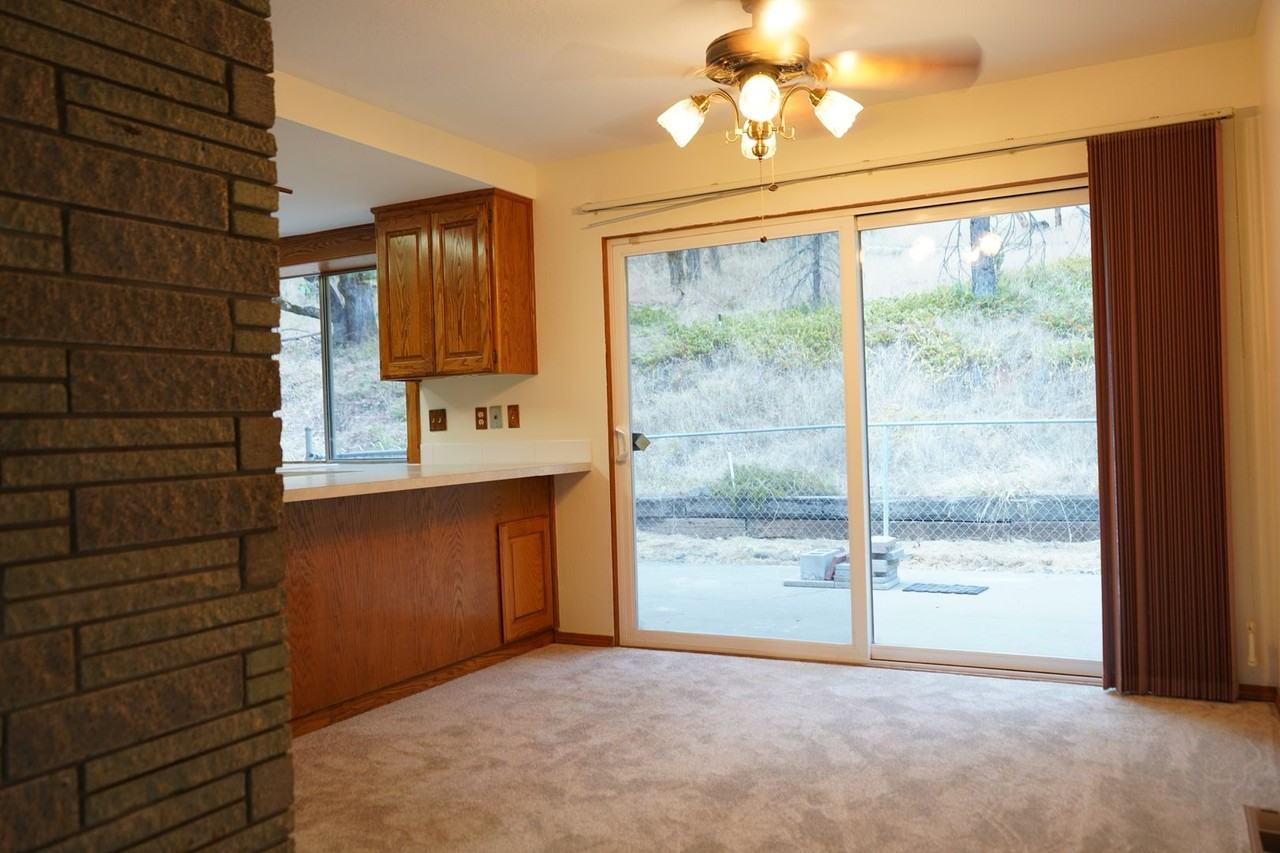 376 Rancho Vista Dr - Photo 7 of 14