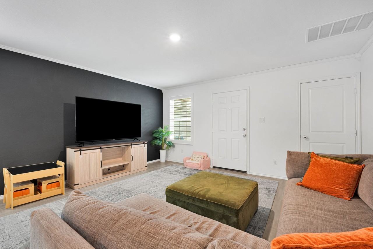 1214 Kiskadee Way - Photo 3 of 13