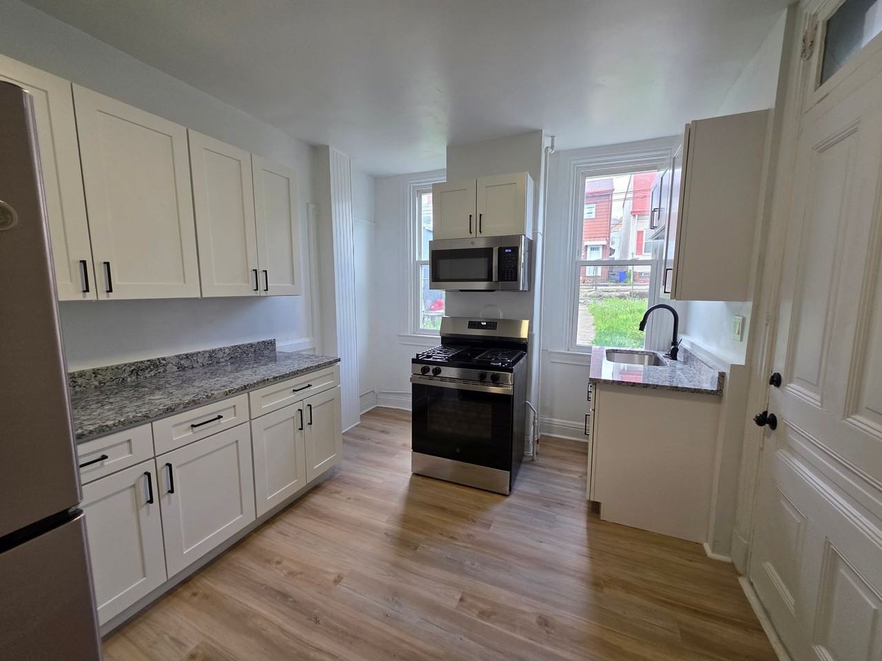 1936 Lowrie St - Photo 2 of 12