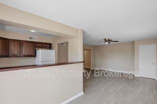 607 W Rio Salado Pkwy #205 - Photo 1 of 1
