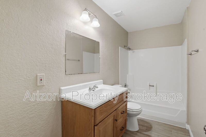 607 W Rio Salado Pkwy #205 - Photo 3 of 23
