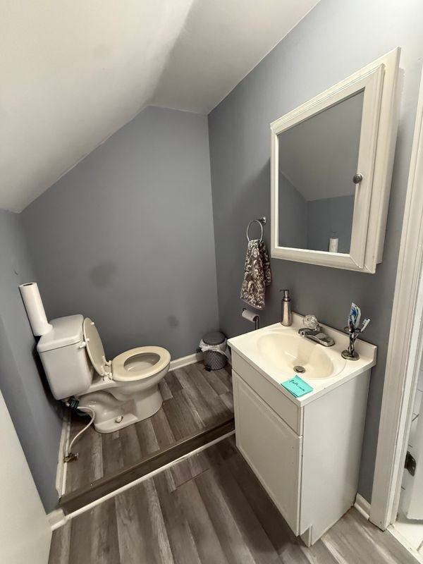2622 W Luther St - Photo 2 of 10