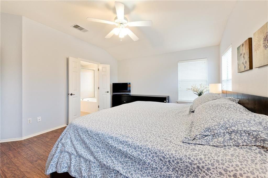 10717 Kilkee Cv - Photo 4 of 36