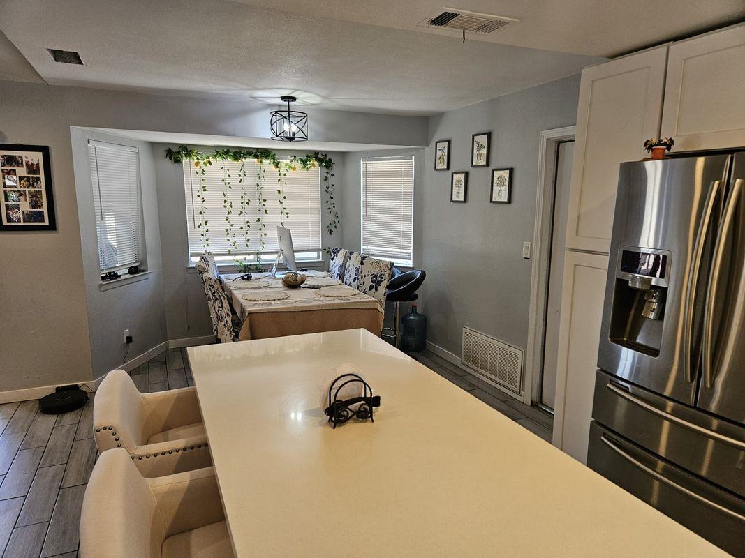 40266 Ronar St - Photo 4 of 19