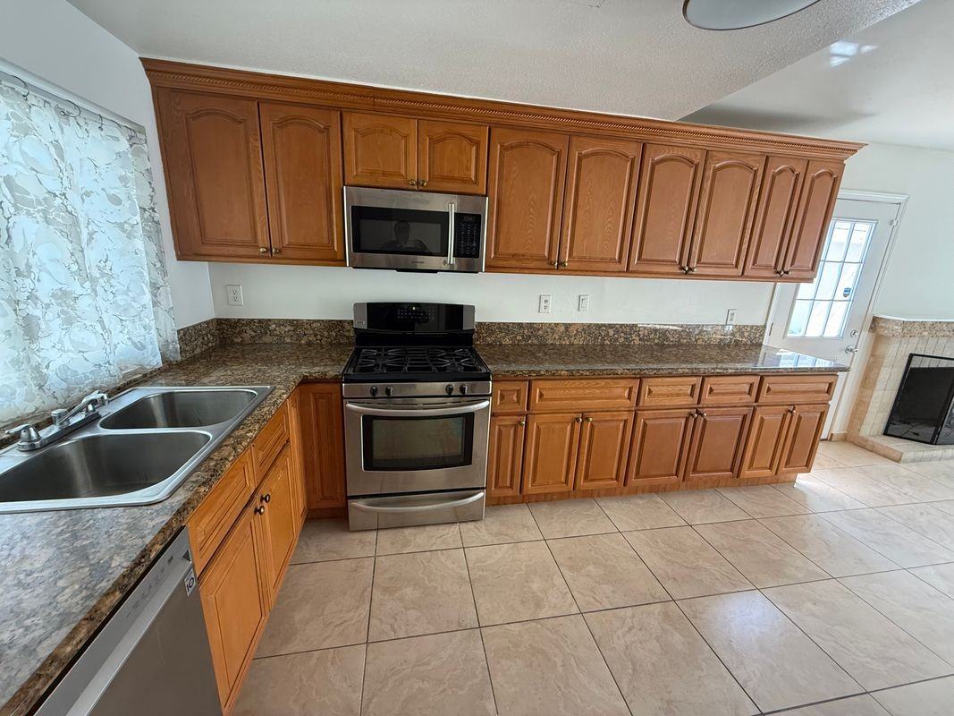 5867 Cape Horn Dr - Photo 3 of 8