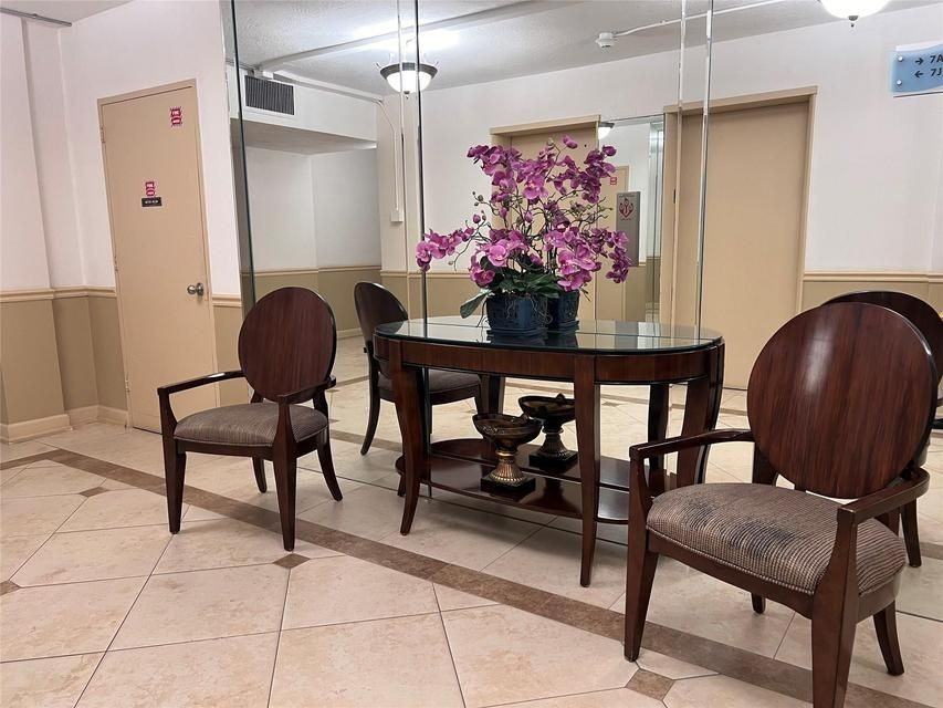 4250 Galt Ocean Dr ##7k - Photo 2 of 15