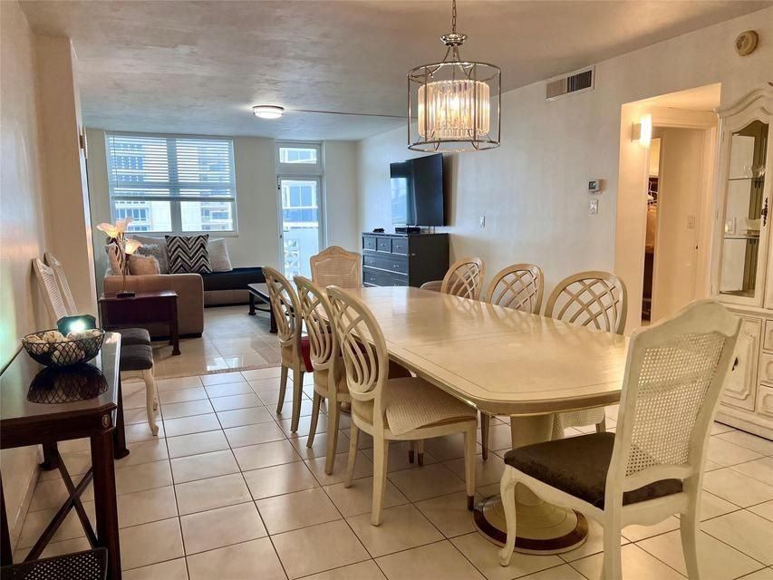 4250 Galt Ocean Dr ##7k - Photo 3 of 15