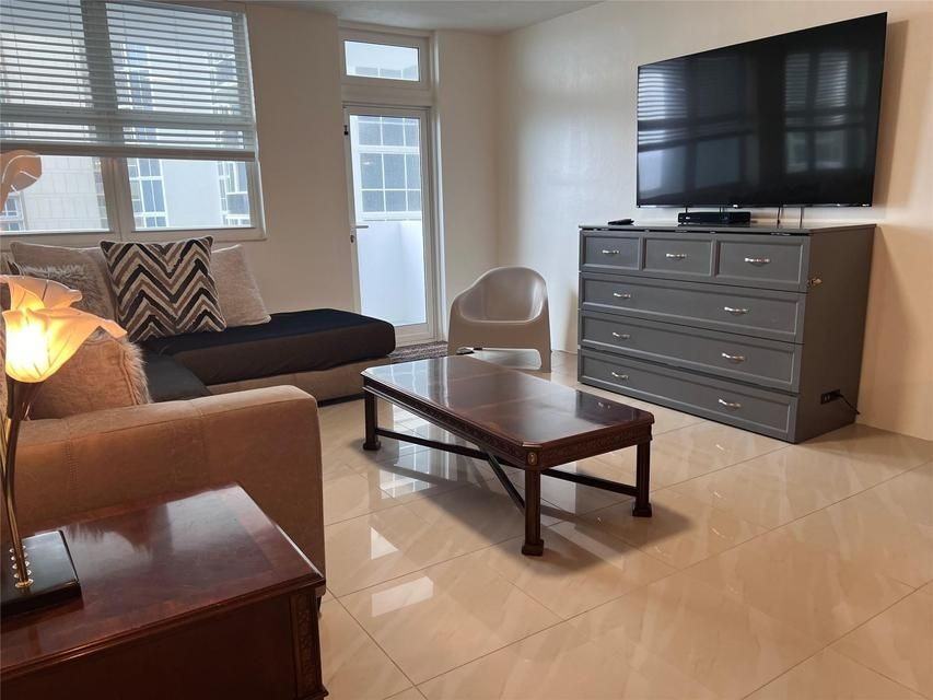 4250 Galt Ocean Dr ##7k - Photo 4 of 15