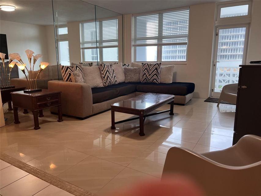 4250 Galt Ocean Dr ##7k - Photo 5 of 15