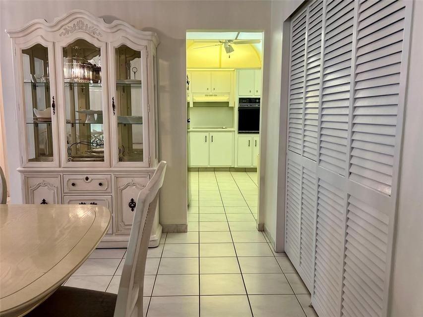 4250 Galt Ocean Dr ##7k - Photo 6 of 15
