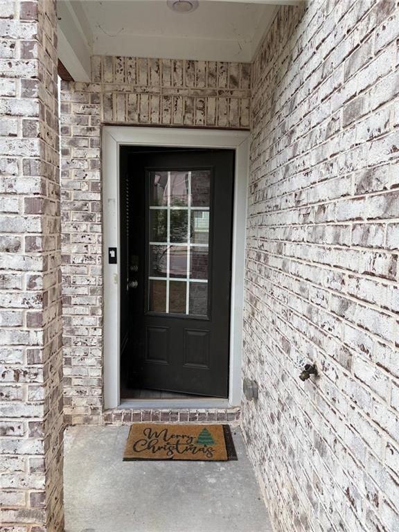 1472 Villageside Ct - Photo 3 of 37