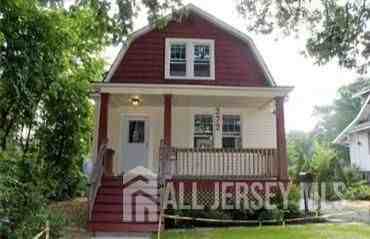 272 Lake Ave