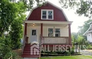 featured image of 272 Lake Ave
