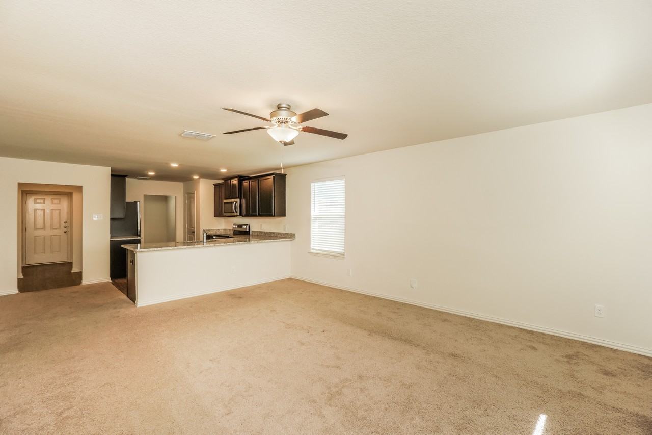 11910 Nucio Rdg - Photo 6 of 18