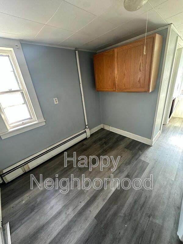 46 Maple Streetunit - Photo 3 of 20