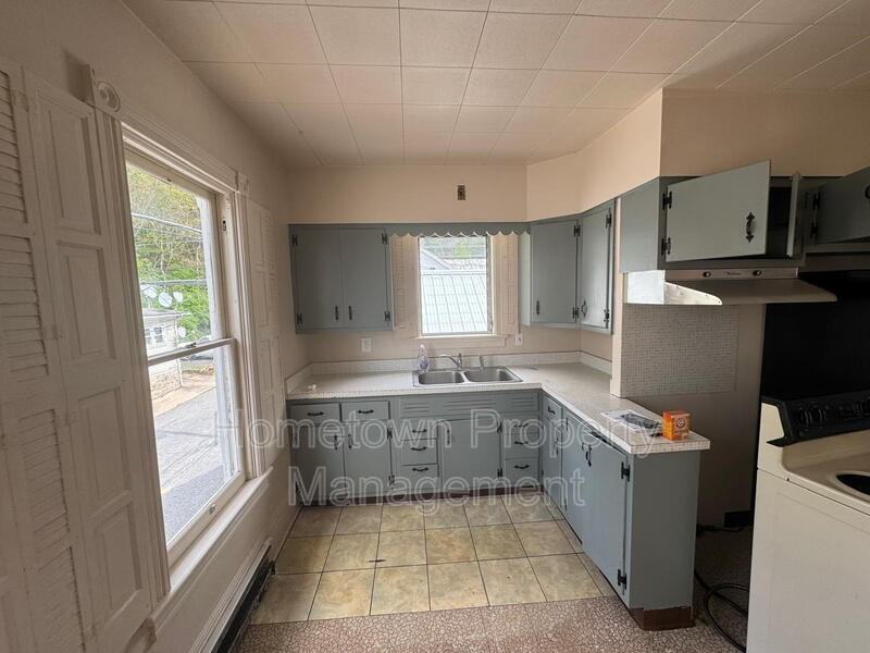 136 Pottsville St #136APTB - Photo 3 of 5