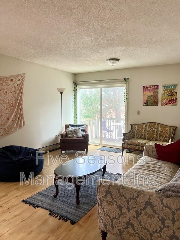 115 N Winooski Ave - Photo 6 of 30