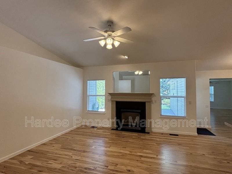 2354 E Mugo St - Photo 6 of 27