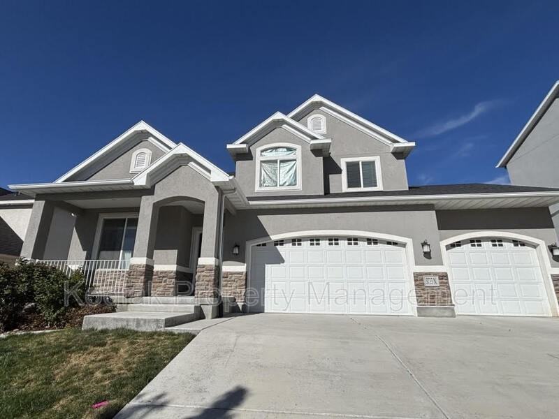 3733 N Valley Vista Way