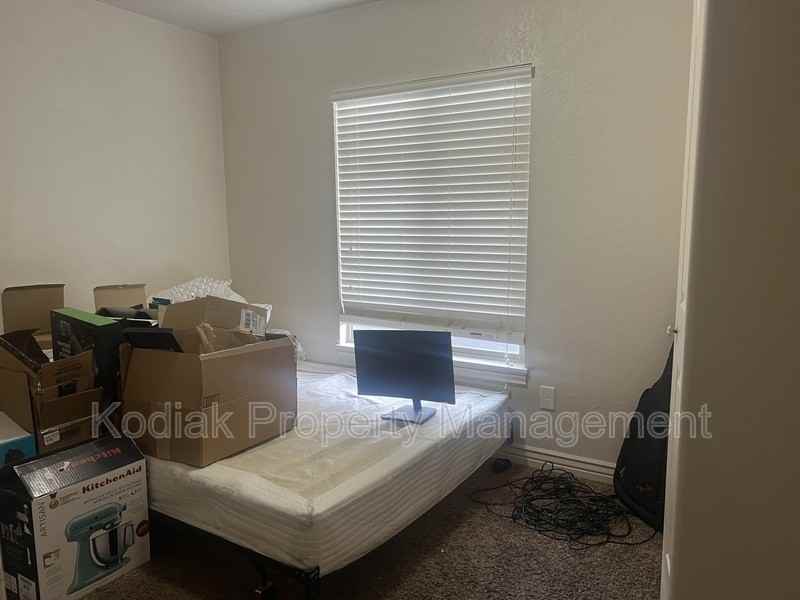 11114 S Aspen Gate Ct - Photo 6 of 19