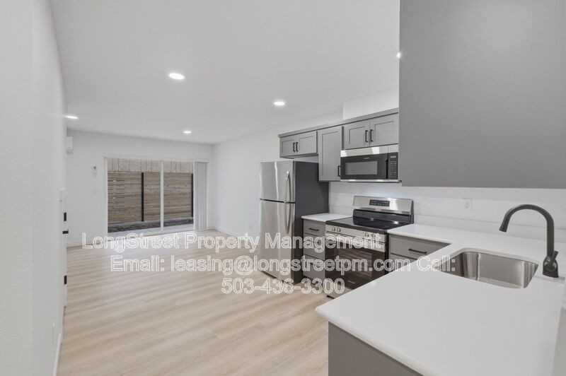 804 S 19th St - Photo 3 of 33