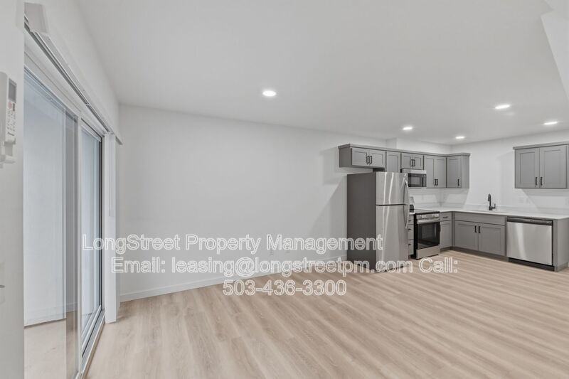 806 S 19th St - Photo 2 of 33