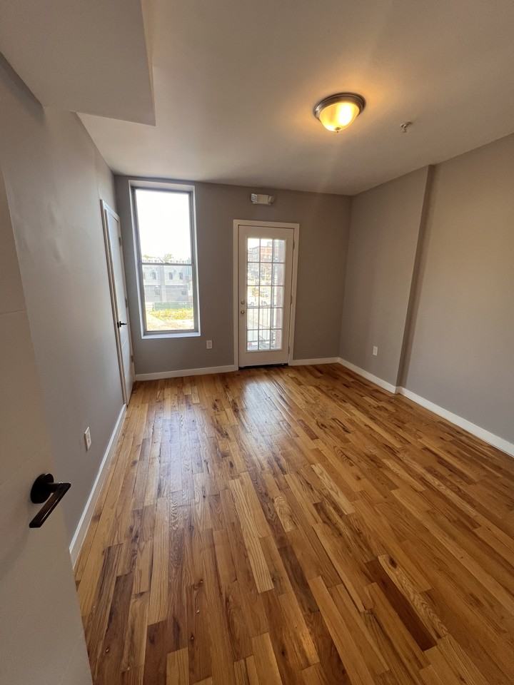 585 Central Avenue #3r - Photo 7 of 10