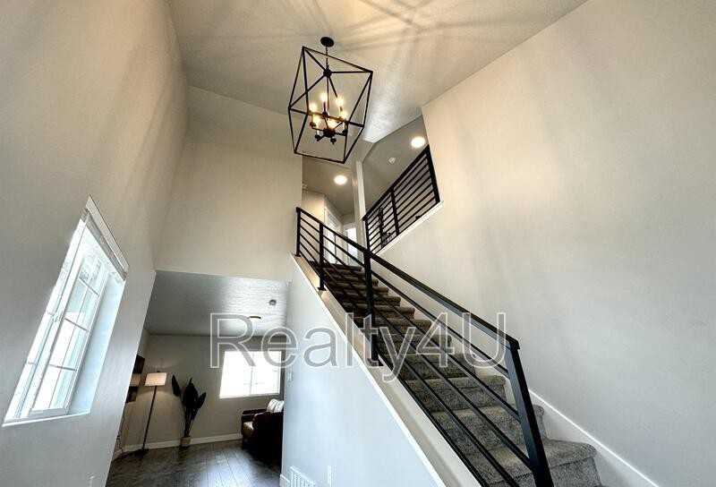 1415 Nwest - Photo 3 of 21