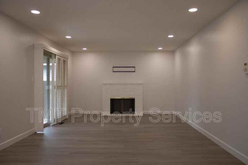 6940 Mcquillan Cir - Photo 5 of 27