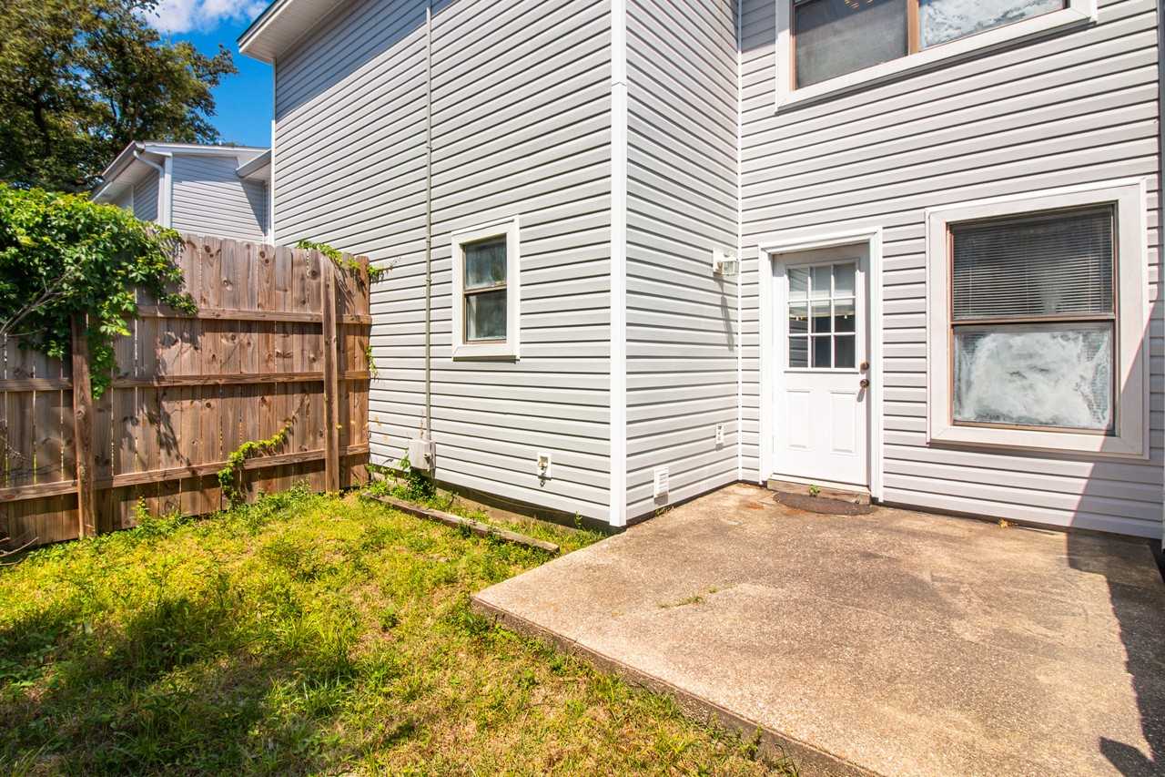 413 Waterway Ln - Photo 2 of 20