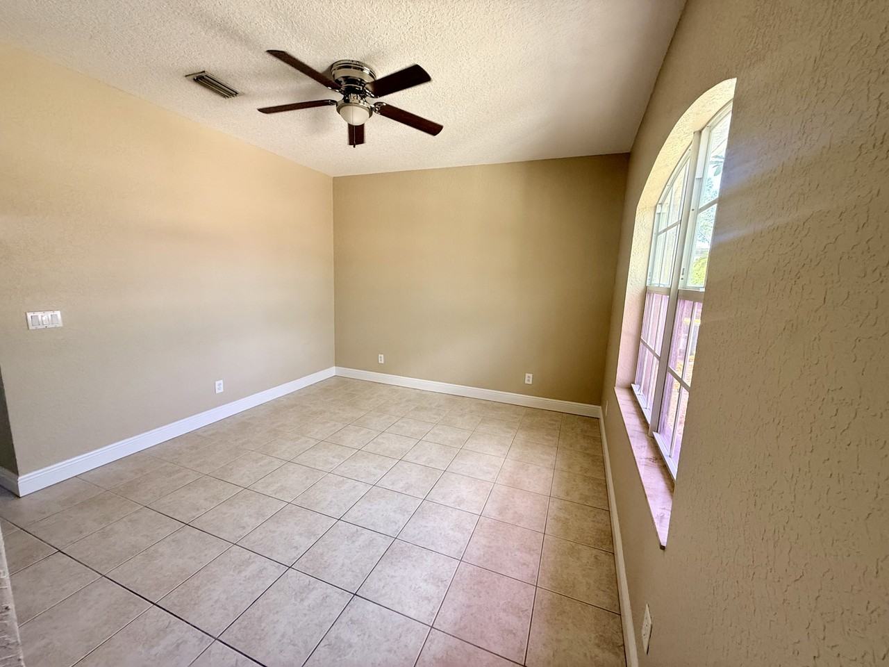 9322 Anita Ave - Photo 7 of 10