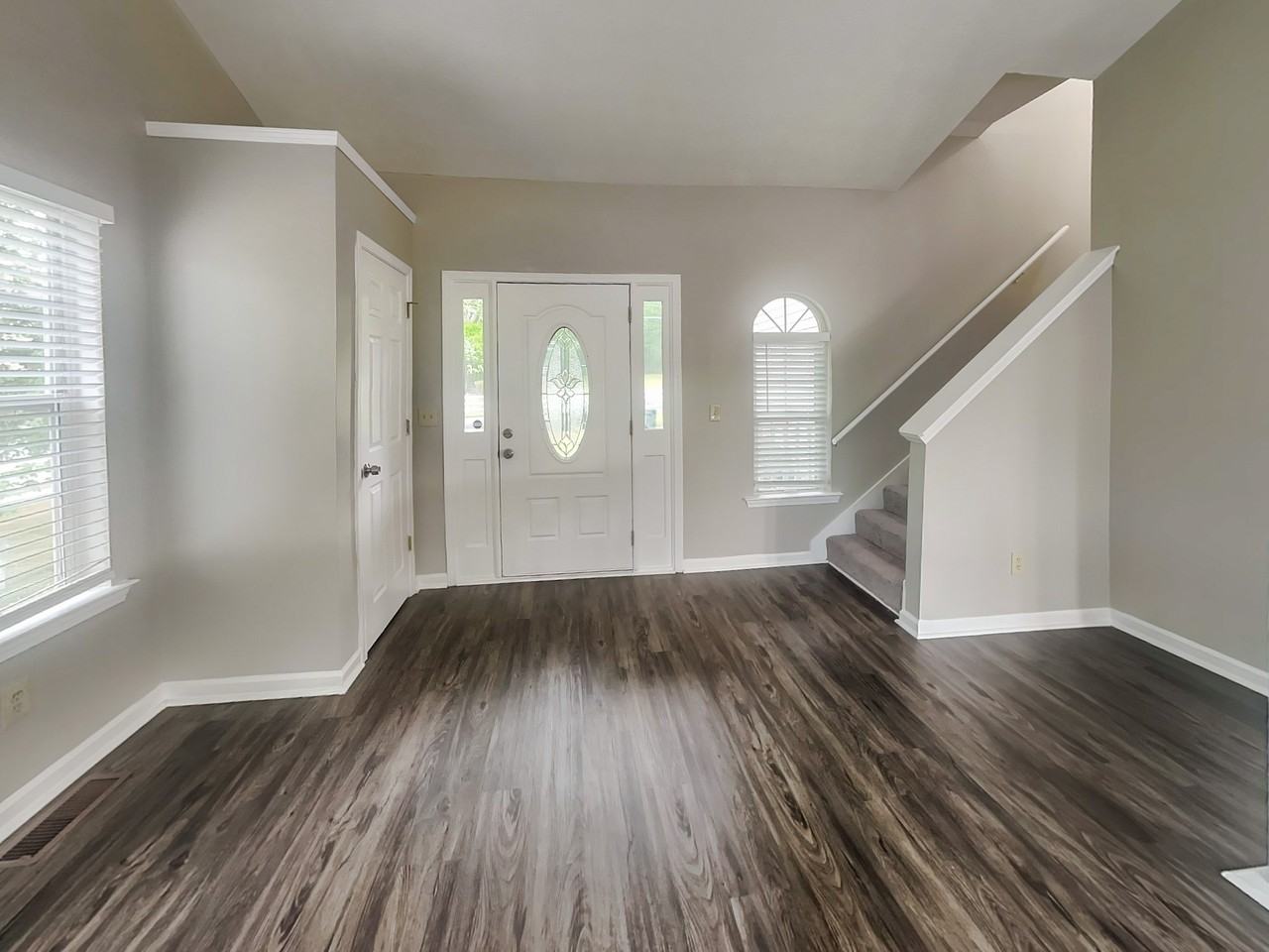 436 Allgood Cir - Photo 3 of 18