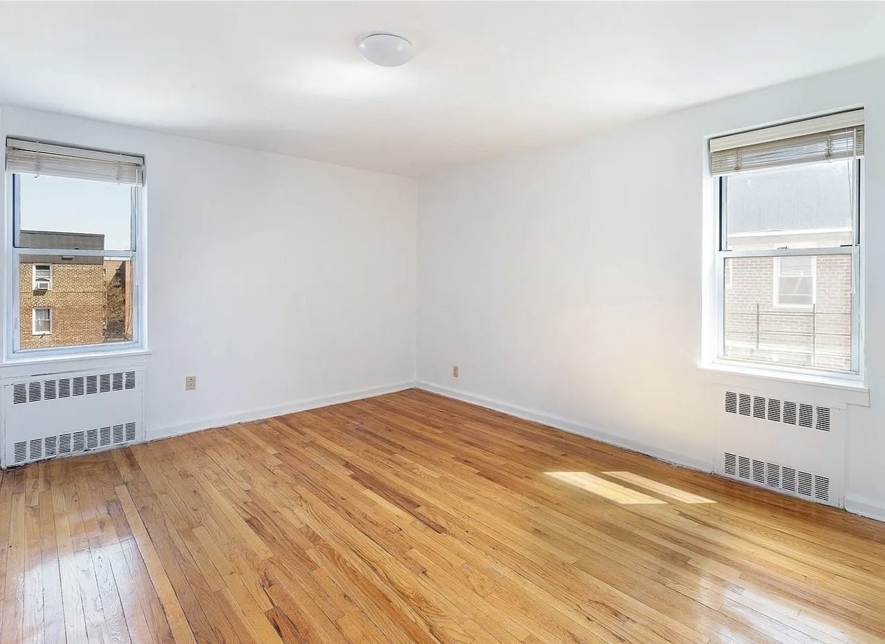 6505 Yellowstone Blvd - Photo 5 of 6