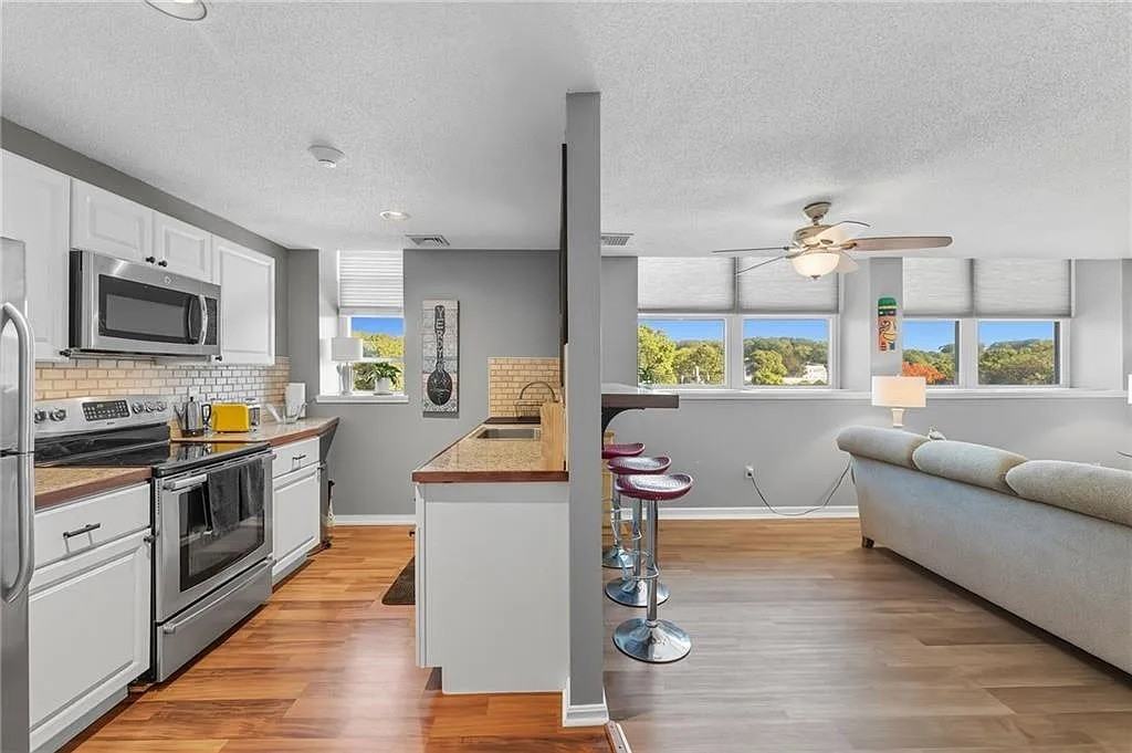 600 Cookman Ave - Photo 2 of 8
