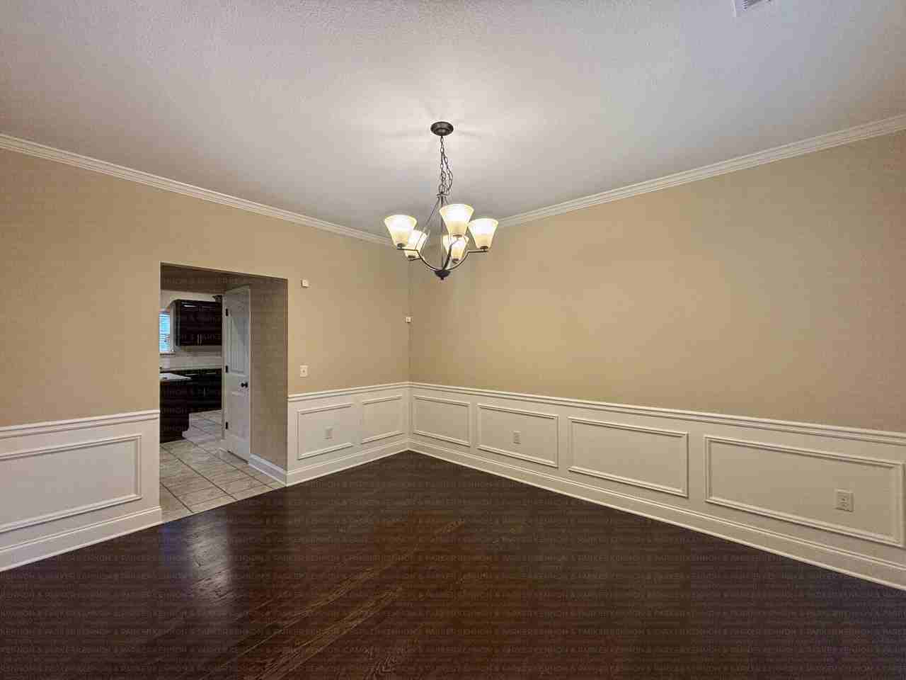 7256 Double Pine Dr - Photo 3 of 25