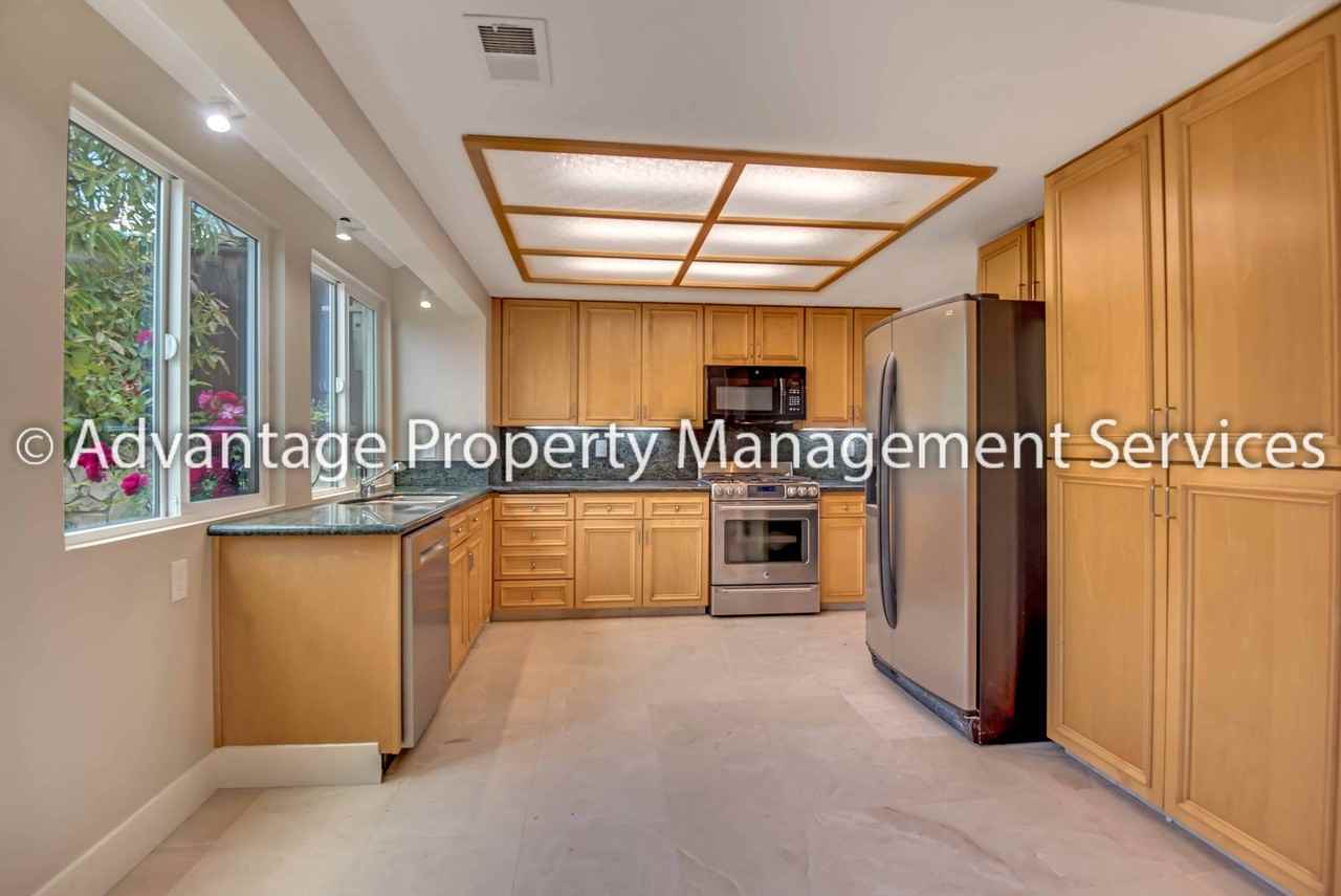 5930 Charter Oaks Dr - Photo 5 of 19