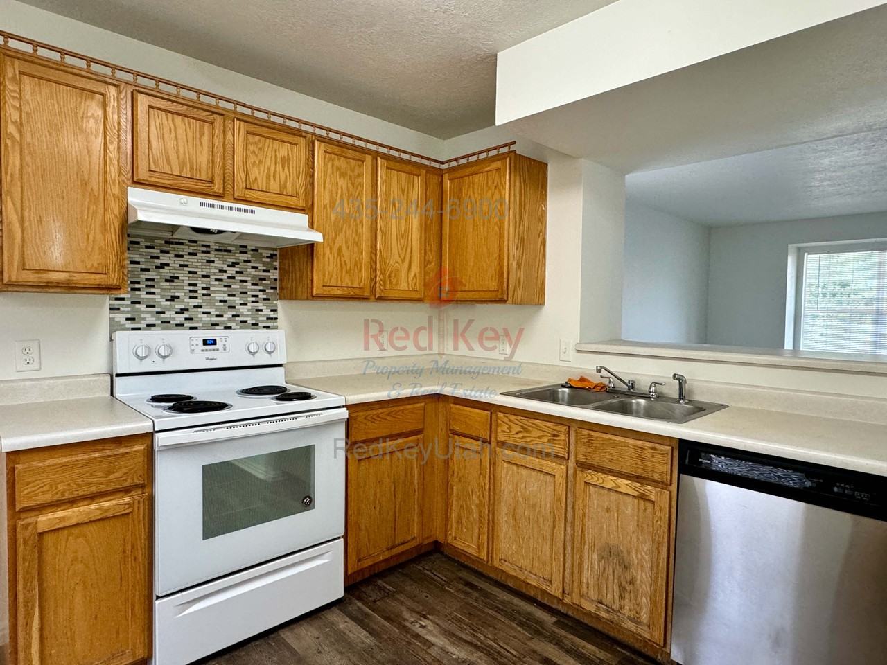 697 Nw - Photo 5 of 17