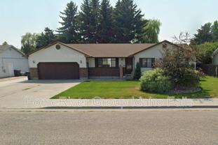 3382 Grove Ln - Photo 1 of 1