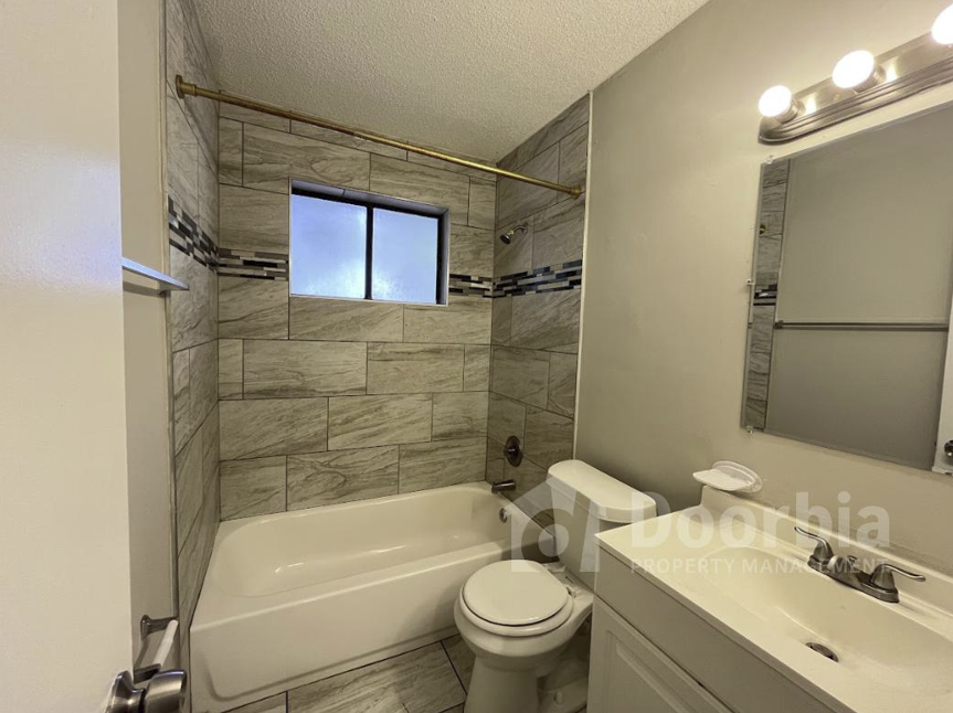 5324 Westchase Ct #2 - Photo 5 of 9
