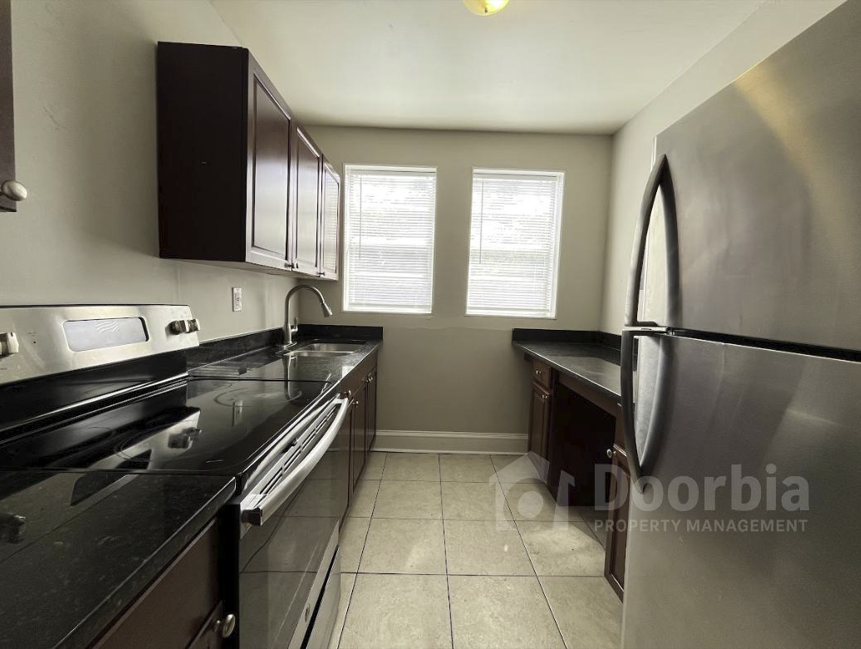 2929 Post St #3 - Photo 4 of 12