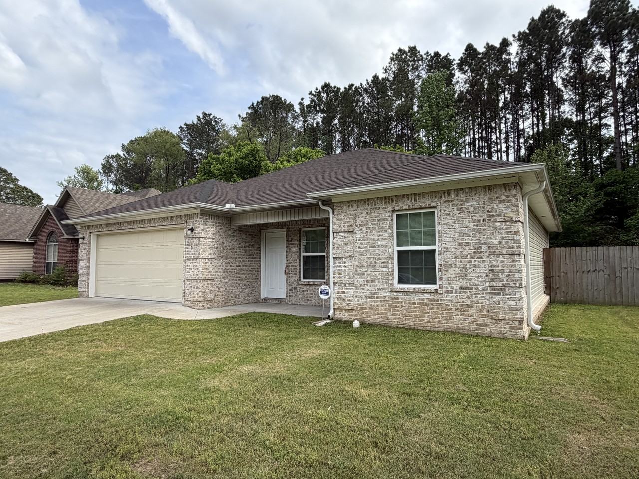 7 Austin Ct - Photo 2 of 19