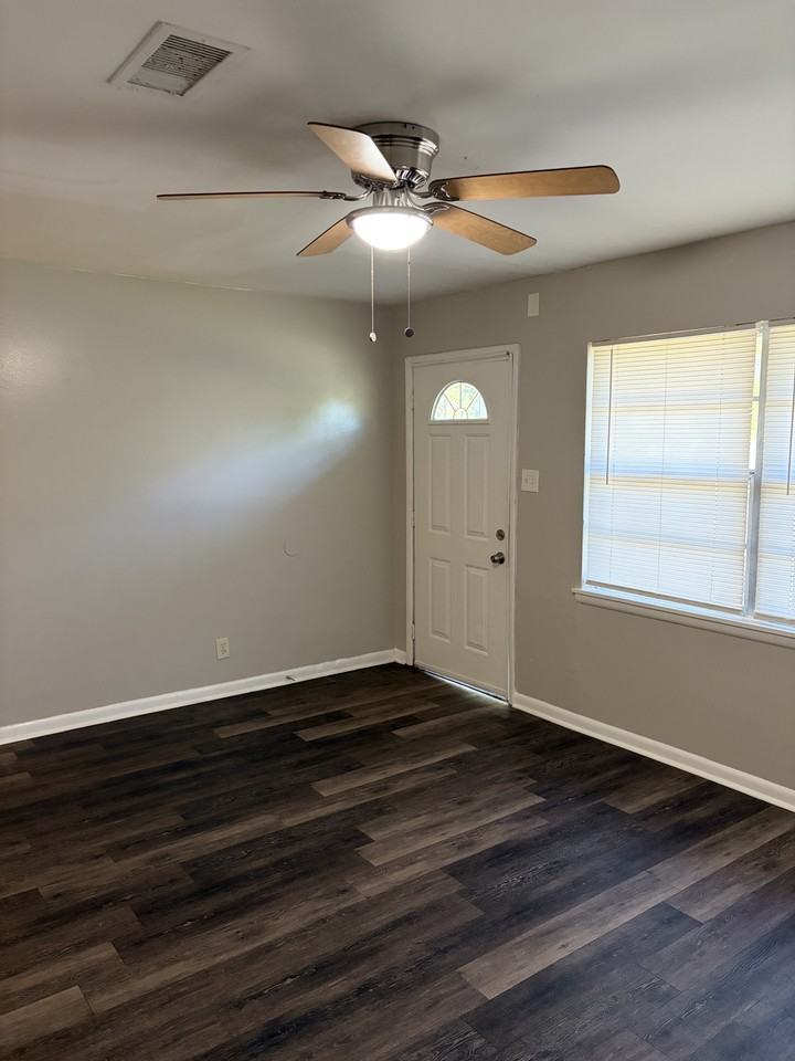 22 Clement Dr - Photo 3 of 16